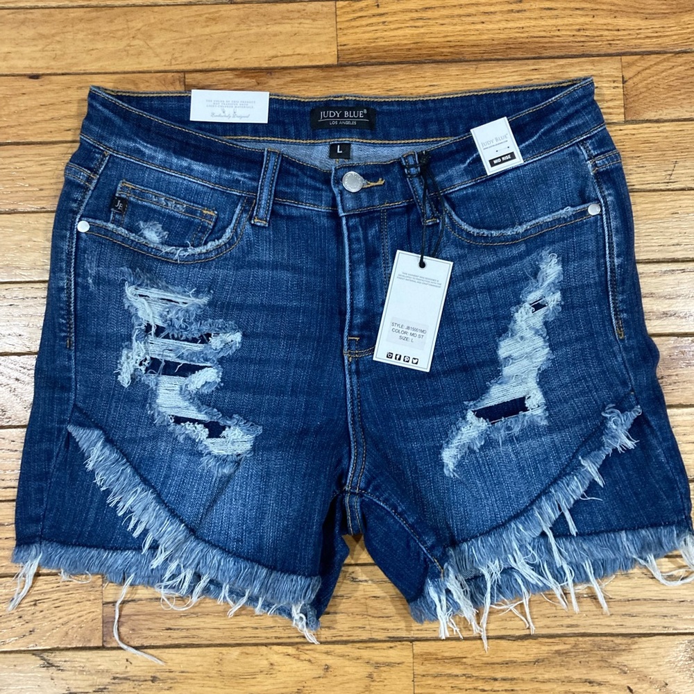 NWT Judy Blue Distressed Dark Denim Shorts
